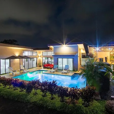 Villa Graceland - Arenal Volcano View
